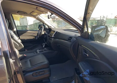 2017 Honda Ridgeline Rtl-T z USA, uszkodzony, nr VIN 5FPYK2F61HB007659